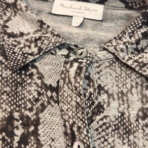 EUC Michael Stars Button Down Size Large